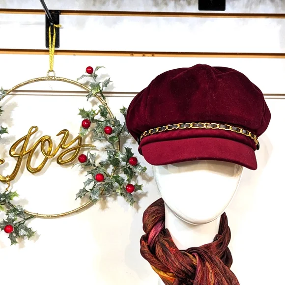 Burgundy Chain Link Detail Hat - Picture 2 of 3